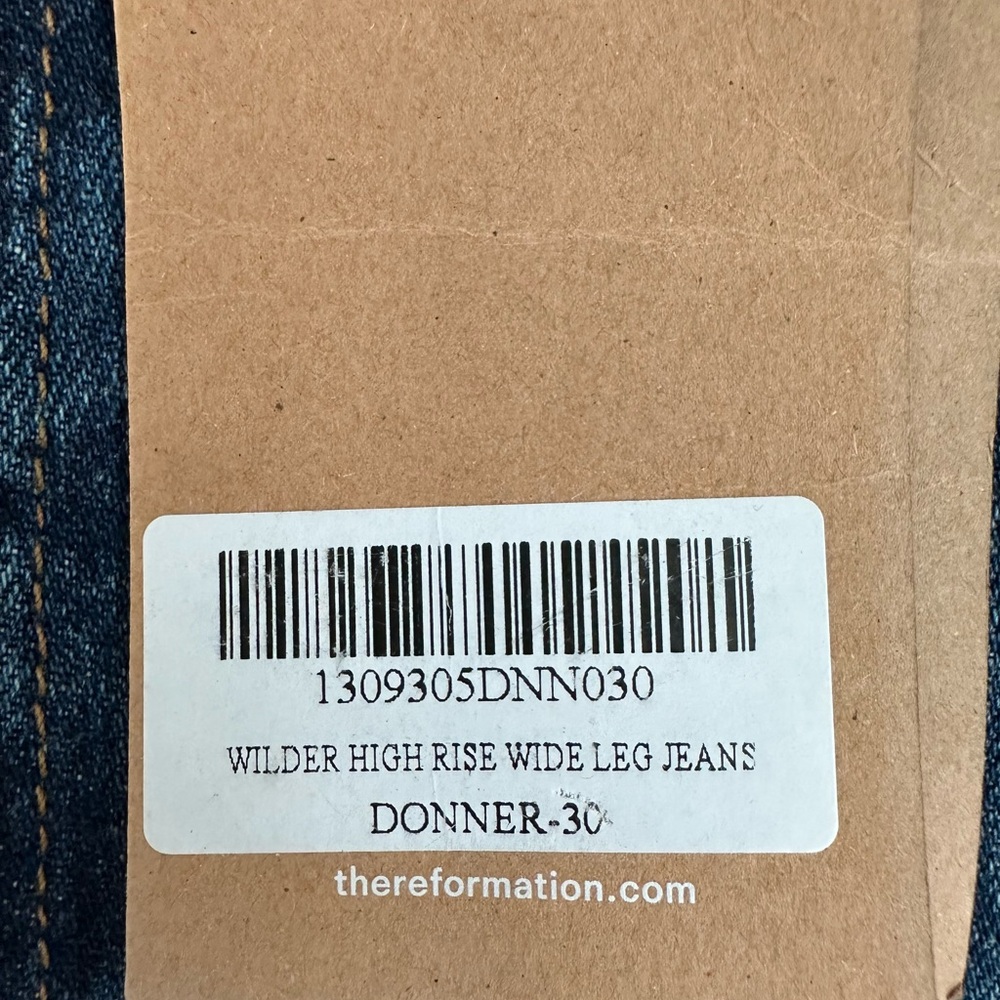 New Reformation women’s Wilder Blue High-Rise Wide-Leg Jeans NWT, Size 30 - Picture 4 of 5